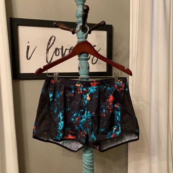 Running shorts - Picture 2 of 2